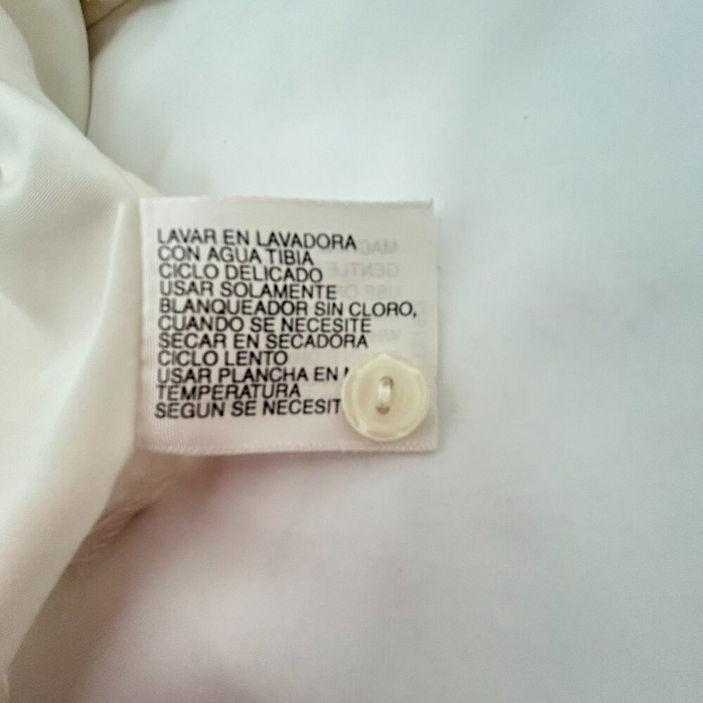 Liz Baker Essentials Blouse – Size M – Classic Ivory - Picture 11 of 13